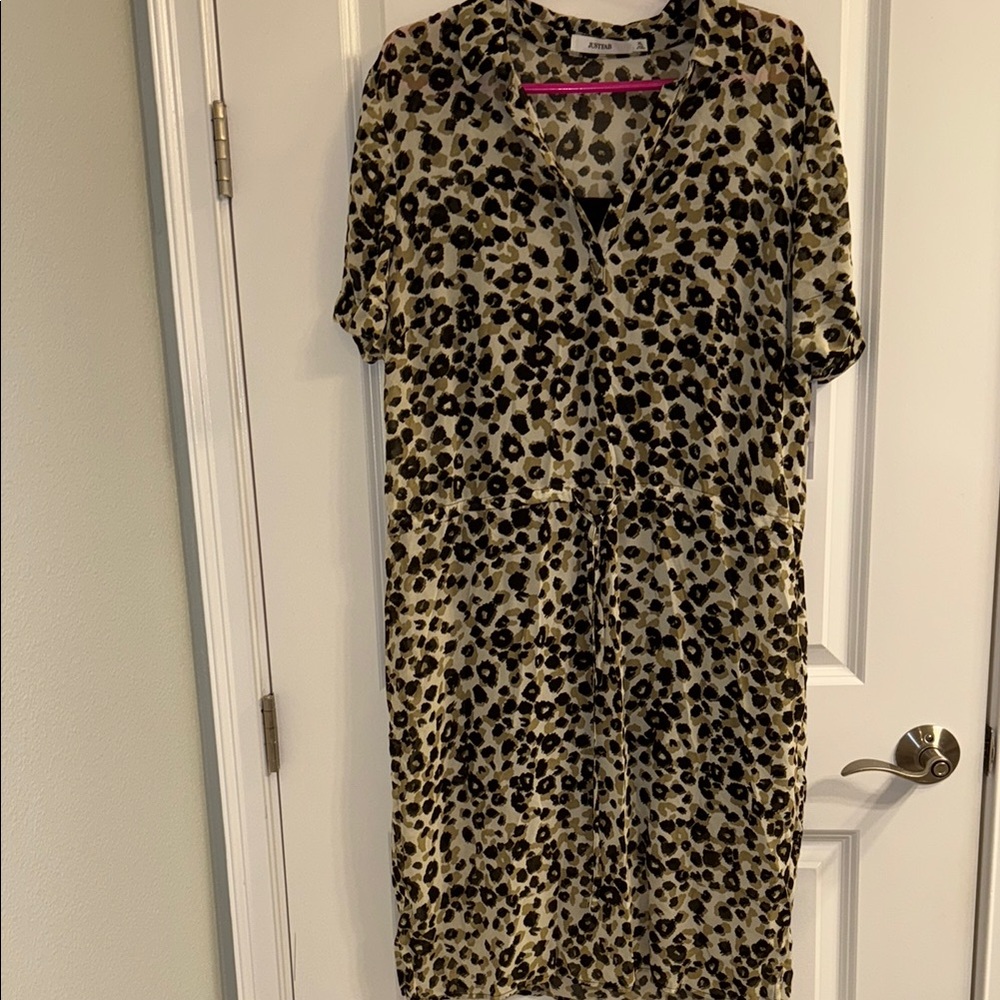 JustFab Animal Print V-Neck Dress